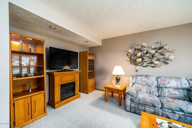 1215 Colgrove unit 8, Marshall, MI 49068 - photo 6