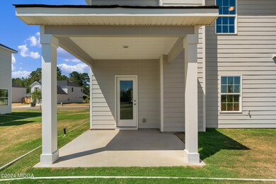 302 e river cane run-005