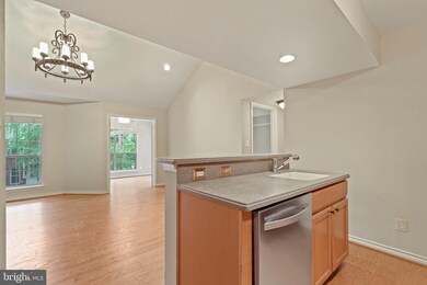3900 Penderview Dr unit 1427, Fairfax, VA 22033 - photo 5