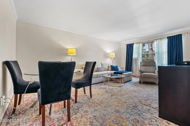 6-web-or-mls-171-putnam-park