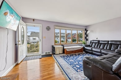 18 Scher Place, Passaic, NJ 07055 - photo 5