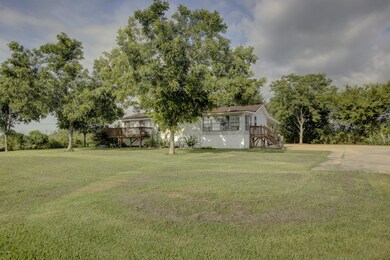 8708 Leleux Rd, New Iberia, LA 70560 - photo 6