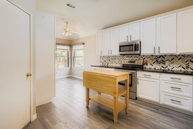 5452 Buckskin Dr, the Colony, TX 75056 - photo 6