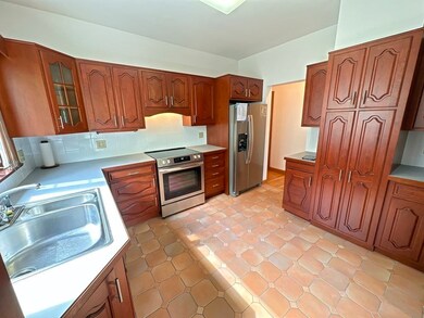 183 Fayerweather St unit 2, Cambridge, MA 02138 - photo 7