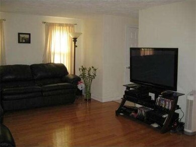 76 Mount Pleasant St, Lowell, MA 01850 - photo 4