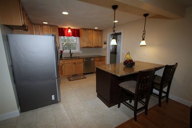 7 Acropolis Ave, Londonderry, NH 03053 - photo 6