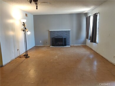 13092 Maclay St, Sylmar, CA 91342 - photo 4