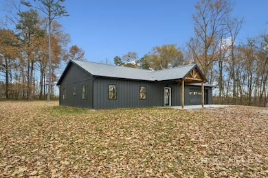 6381 Clark Rd, Hillsboro, OH 45133 - photo 4