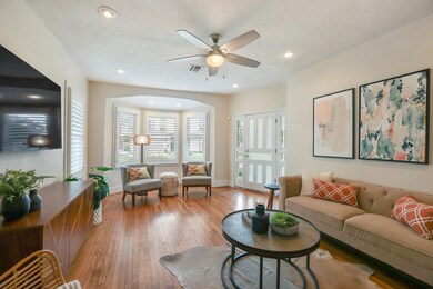 734 E 7th 1/2 St, Houston, TX 77007 - photo 6