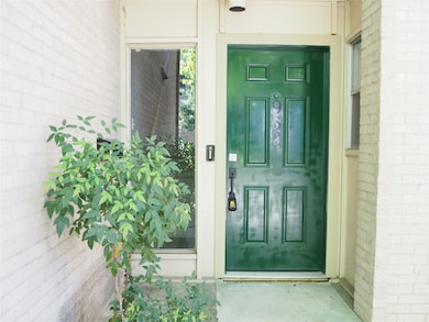 962 S Weatherred Dr unit 962, Richardson, TX 75080 - photo 3