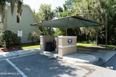 3526 Twisted Tree Ln, Jacksonville, FL 32216 - photo 2