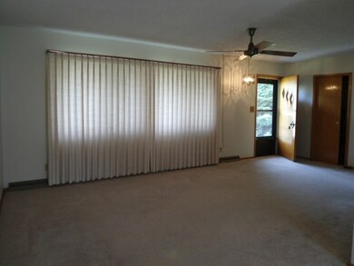 Living Room<|><|>