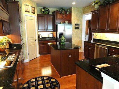 Stainless appliances, single oven with convection microwave.