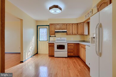 4626 Magnolia Ave, Halethorpe, MD 21227 - photo 7