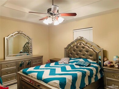 1706 Nora Dr, Edinburg, TX 78539 - photo 4