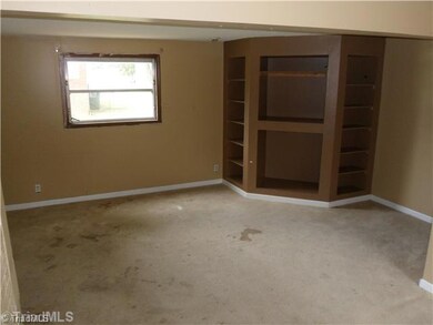 1731 Brook Dr, Asheboro, NC 27205 - photo 4