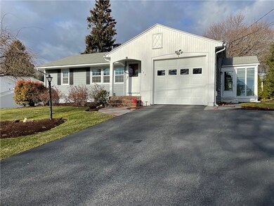 187 Sweetbriar Dr, Cranston, RI 02920 - photo 3