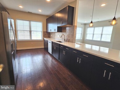 Flats At Metrowest Condominiums unit 5-105, Fairfax, VA 22031 - photo 4