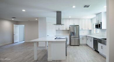 5332 E Thomas Rd, Phoenix, AZ 85018 - photo 5