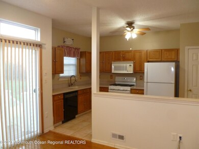 33 Austin St, Tinton Falls, NJ 07712 - photo 3