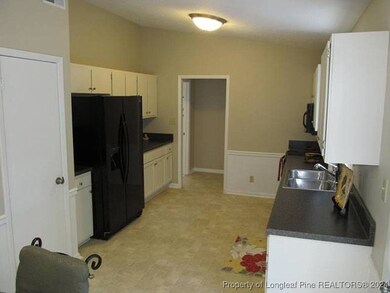 4505 Westfield Rd, Fayetteville, NC 28314 - photo 4