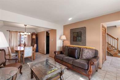 2542 E Leach Ave, Des Moines, IA 50320 - photo 2