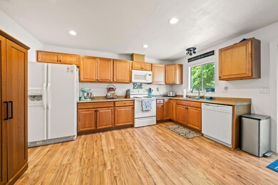 2922 East Way, Redding, CA 96002 - photo 7