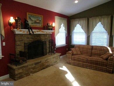 1592 Brimfield Cir, Sykesville, MD 21784 - photo 3