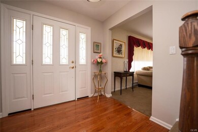 406 Elm Dr, Nazareth, PA 18064 - photo 5