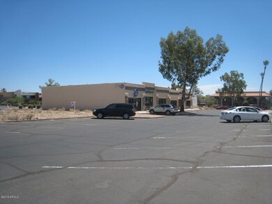 Plenty of Parking (facing Parkview)