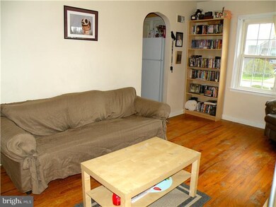 301 Mckinley Ave, Reading, PA 19605 - photo 7