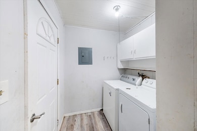 819 E Center St, Monticello, IL 61856 - photo 5