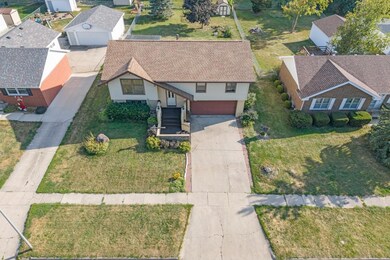 1433 N 8th Ave E, Newton, IA 50208 - photo 2