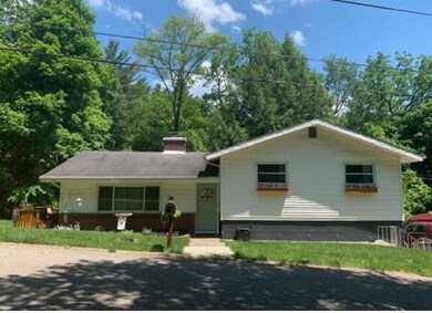 688 Walnut Dr, Logan, OH 43138 - photo 2