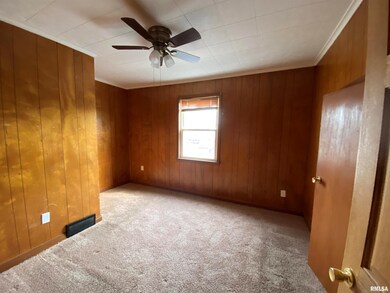 1454 W 14th St, Davenport, IA 52804 - photo 4