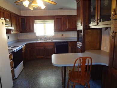 Kitchen. BEAUTIFUL Eat-in-Kitchen with Counter Two