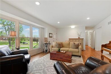 19730 S Lone Elm Rd, Spring Hill, KS 66083 - photo 4