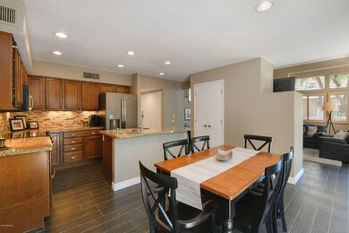 Dining Area & Kitchen