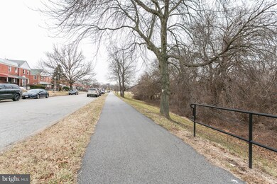 4123 Shannon Dr, Baltimore, MD 21213 - photo 4