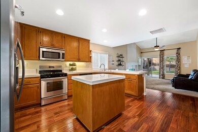 42311 8 Camden Way_-14