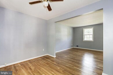 6212 Roblynn Rd, Laurel, MD 20707 - photo 6