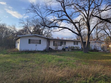 383 Pawnee Dr, Gordonville, TX 76245 - photo 3