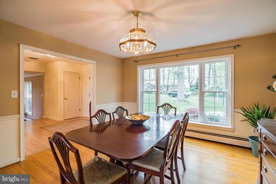 26105 Rudale Dr, Clarksburg, MD 20871 - photo 4