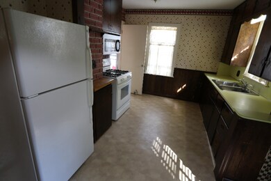 1258 Carlton Ave NE, Grand Rapids, MI 49505 - photo 3