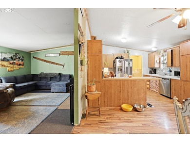 476 Sleepy Hollow Rd, Appleton, WA 98602 - photo 4