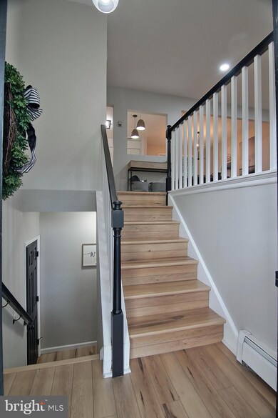 1227 Grandview Cir, Pottstown, PA 19465 - photo 5