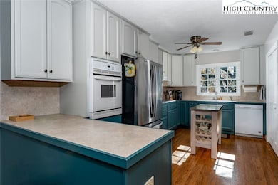 7330 Harmon Ln, Lenoir, NC 28645 - photo 5