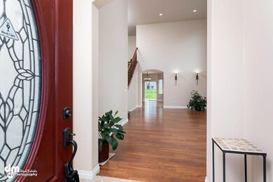 Entryway 8973-SMALL