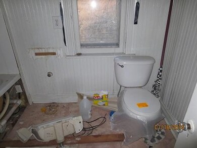 bathroom2.jpg