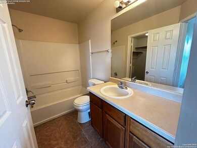 5710 Golf Heights unit 2, San Antonio, TX 78244 - photo 7